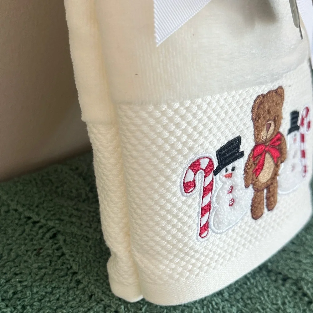 Balsam & Fir Holiday Christmas Teddy Bear 🧸 Hand Towels Snowman ⛄️ Set of 2 NEW!